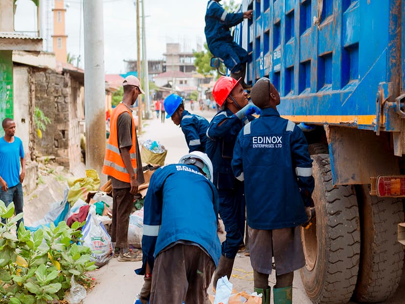 At Edinox, we're dedicated to efficient and responsible garbage collection. With a fleet of state-of-the-art trucks and equipment, we ensure that your waste is collected promptly and professionally.